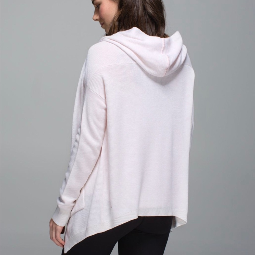 Lululemon Cabin Yogi Wrap white blush 2